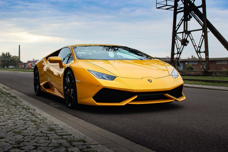 U Sloveniji vozio Lamborghini 217 km/h, kažnjen sa 1.500 evra