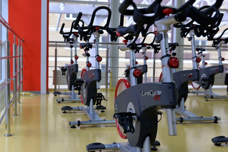 Otvaraju se fitness centri, kladionice i teretane u ZDK