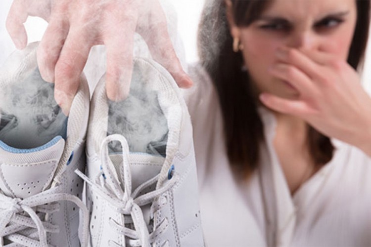 Kako da se riješite neprijatnog mirisa obuće