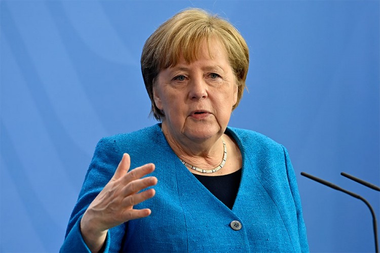 Merkel: Sjećanje na milione žrtava nacizma naša trajna odgovornost