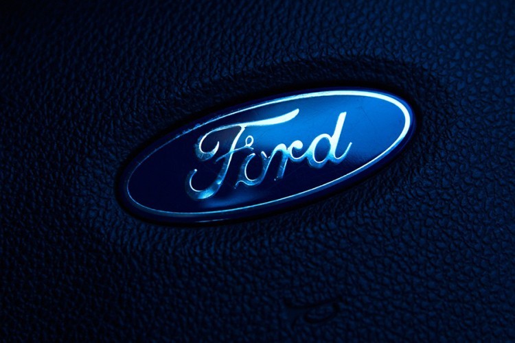 Ford povlači 617.000 vozila zbog krovnih nosača