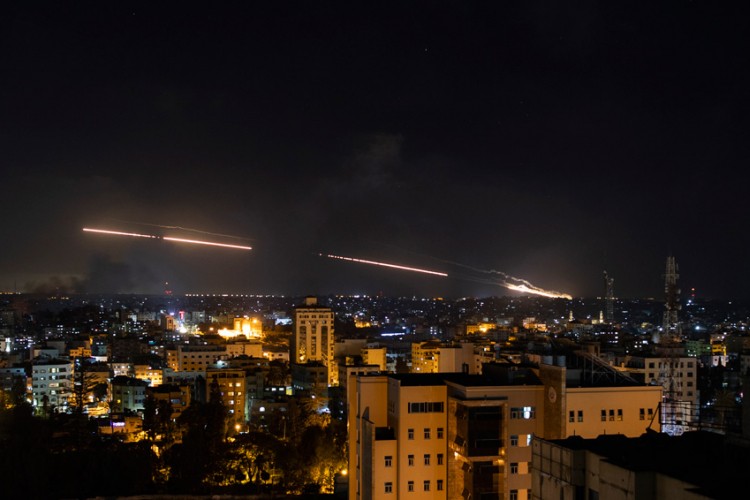 Nema mira, vojska Izraela razmatra plan za kopnenu invaziju na Gazu