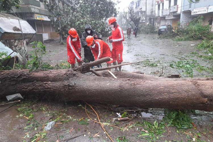 Ciklon u Indiji odnio najmanje 21 život