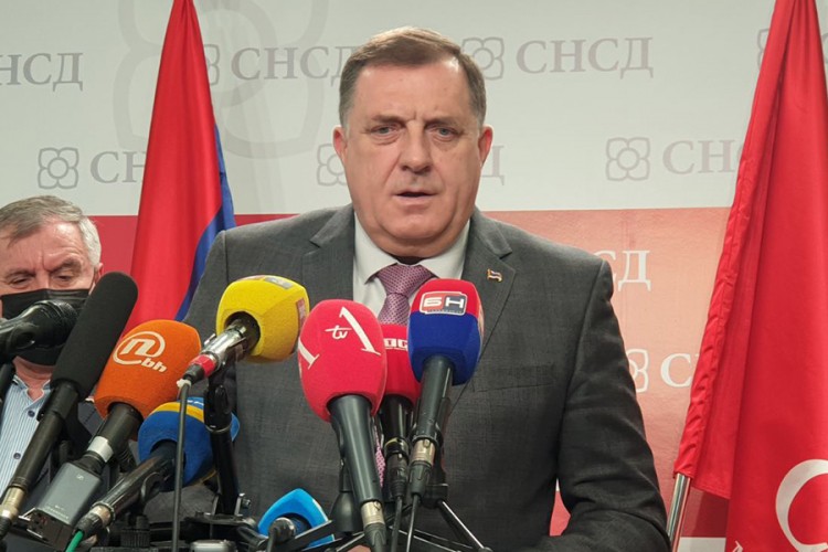 Dodik: Dajte da vidimo ko je u pravu, Vukanović ili sudija