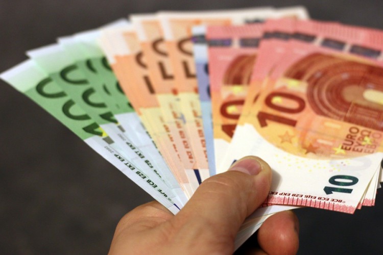 Prijavljena da je neprofitnu organizaciju prevarila za 12.500 evra