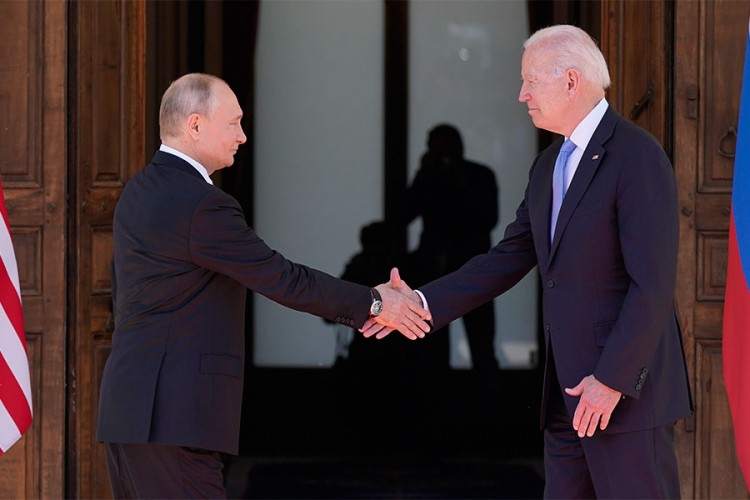 Završen sastanak Bajdena i Putina u proširenom formatu