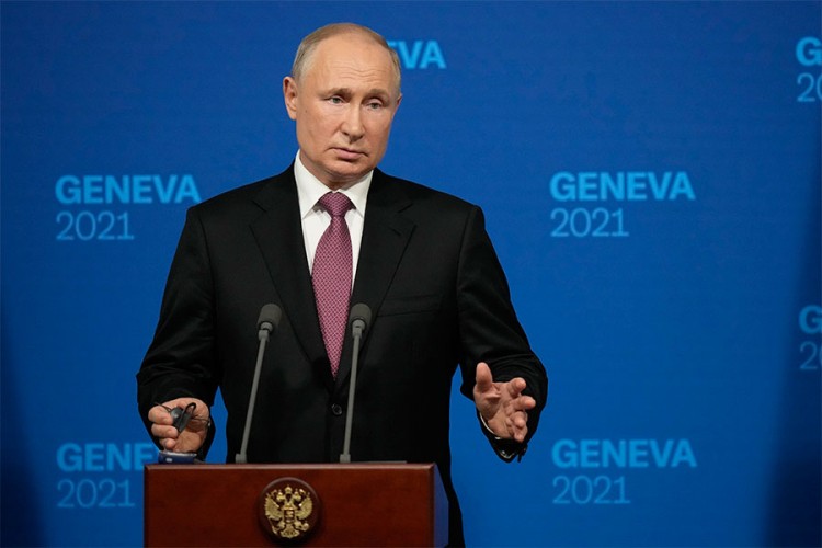 Putin: Uspješni razgovori, ambasadori se vraćaju na posao