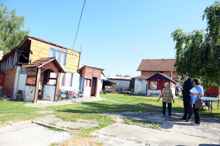 U Prijedoru počela gradnja pet kuća za izbjeglice iz Hrvatske