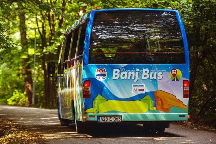 Mini bus od ponedjeljka i radnim danima vozi putnike na Banj brdo