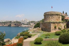 Antalija: Milionski grad na obali mora magnet za turiste