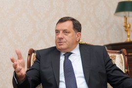 Dodik: Samo povlačenje nametnute odluke može BiH vratiti u pređašnje stanje