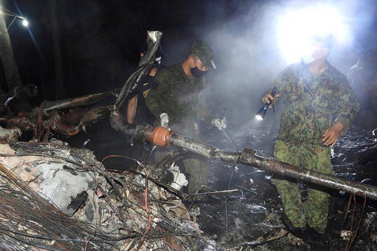 Pronađena crna kutija aviona koji se srušio na Filipinima