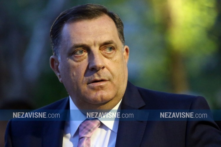 Dodik: Politikanstvo ambasadora što dolaze samo na obilježavanje 11. jula