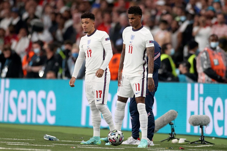 Fudbaleri Engleske na meti rasističkih uvreda nakon finala EP-a