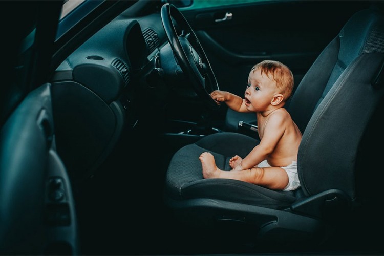 Kako pravilno koristiti klimu u automobilu kada vozite djecu?