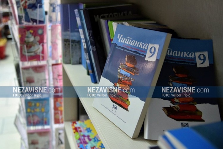 Ministarstvo obezbjeđuje besplatne udžbenike za više od 28.000 osnovaca u RS