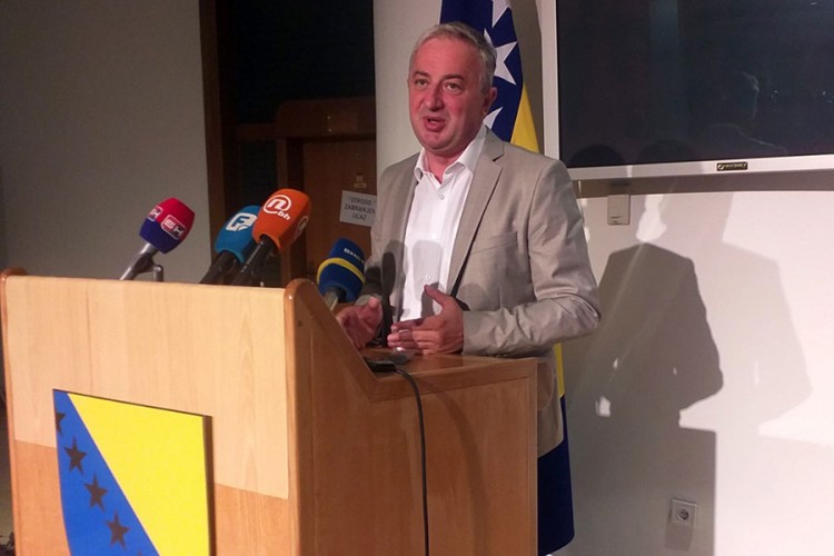 Borenović: Politički katastrofalan potez odlazećeg visokog predstavnika