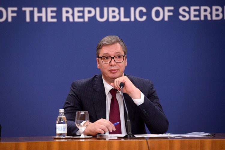 Vučić: Ko misli da odluke mogu da se nameću, ne čini dobro nikome