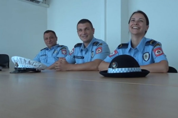 Ljubav prema plavoj uniformi porodice Blagojević