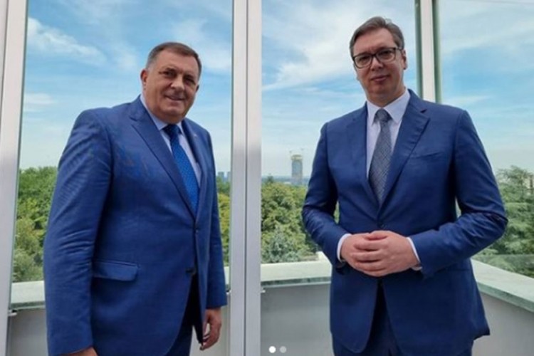 Počeo sastanak Vučića sa rukovodstvom Srpske