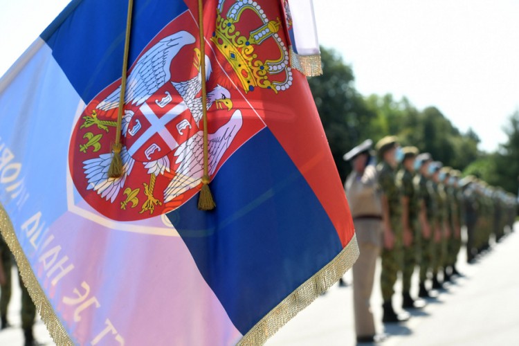 Vučić: Novo vozilo u Vojsci Srbije zvaće se po Lazanskom