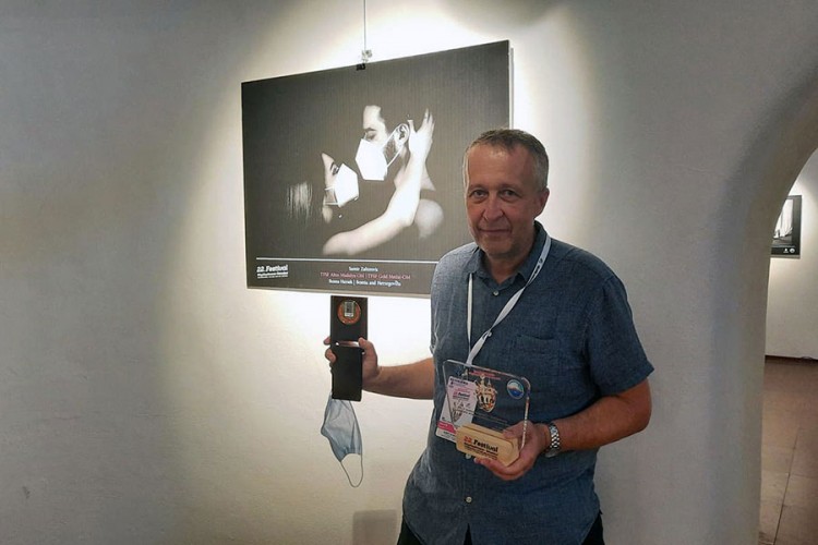 Tuzlanski fotograf okitio se 50. zlatnom medaljom u karijeri
