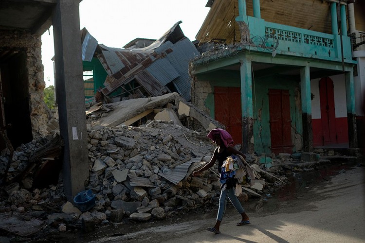 Broj žrtava zemljotresa na Haitiju povećan na 2.189