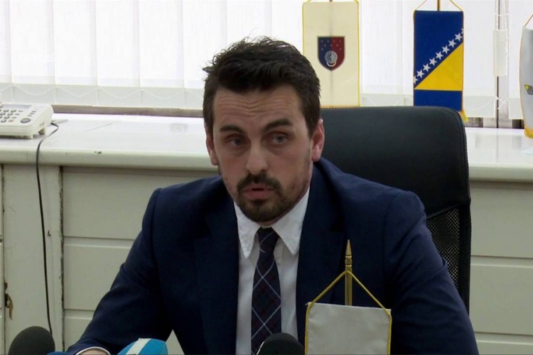 Salkić podnio ostavku: Novalić i Džindić podržavaju kriminal