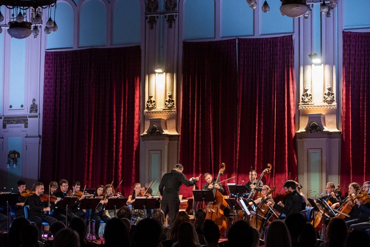 No Borders Orchestra održao u Sarajevu emocionalan i nadahnjujući koncert