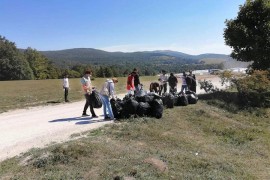 Migranti čistili kamp Lipu kod Bihaća