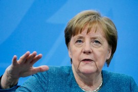 Kolač od marcipana sa likom Angele Merkel
