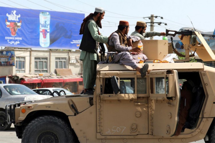 Britanska vlada pregovara sa talibanima o nastavku evakuacije