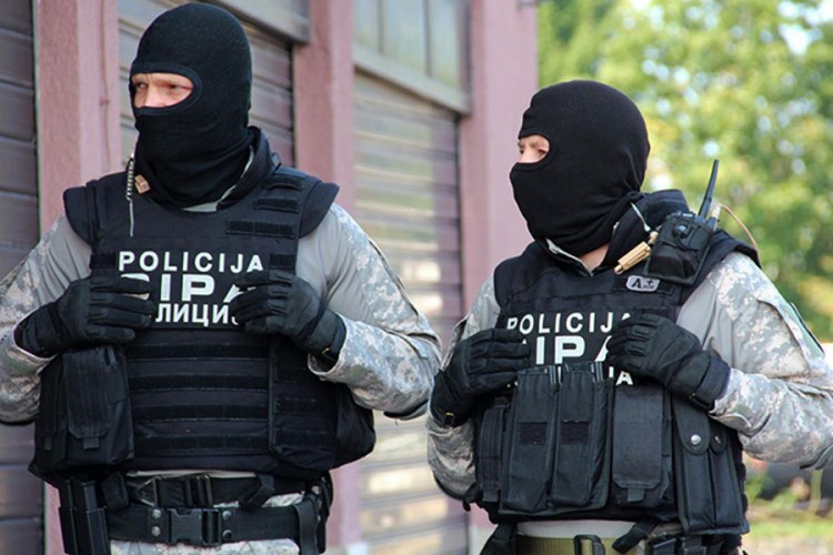 SIPA uhapsila dvije osobe zbog nedozvoljene proizvodnje oružja