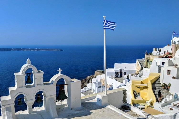 Grčka ostavila iste uslove, ali uvela obavezno testiranje