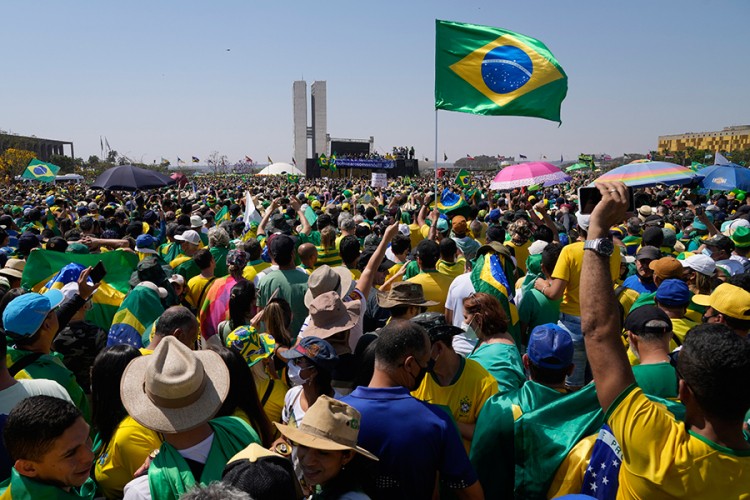 Hiljade ljudi na ulicama u Brazilu, probijena policijska blokada