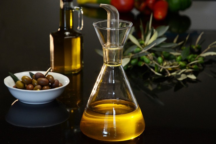 Kako prepoznati da je maslinovo ulje kvalitetno