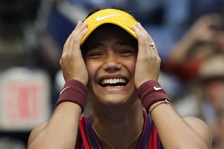 Kako je anonimna Ema Radukanu (18) postala nova teniska super zvijezda
