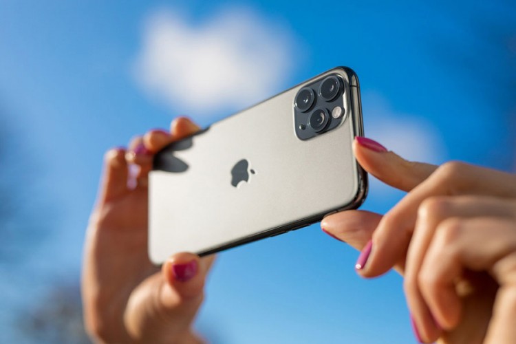 Stiže nova generacija iPhonea: Satelitska komunikacija i nove opcije za kameru