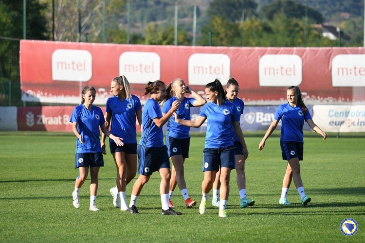 Fudbalerke BiH počele pripreme u Zenici