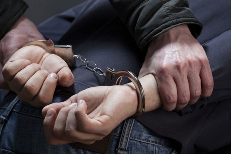Uhapšene dvije osobe na Cetinju zbog prijetnji odborniku "Ura"