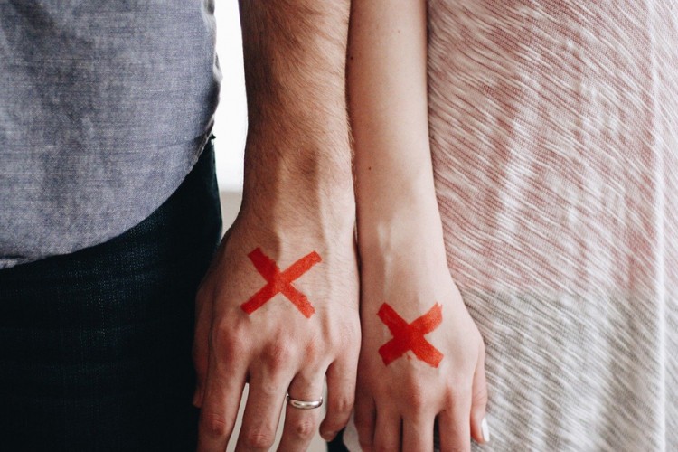 Deset znakova koji pokazuju da vam je veza osuđena na propast