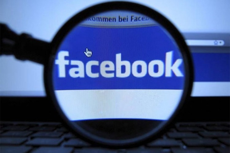 Facebook dobio zahtjev – "recite" kada pametne naočare snimaju