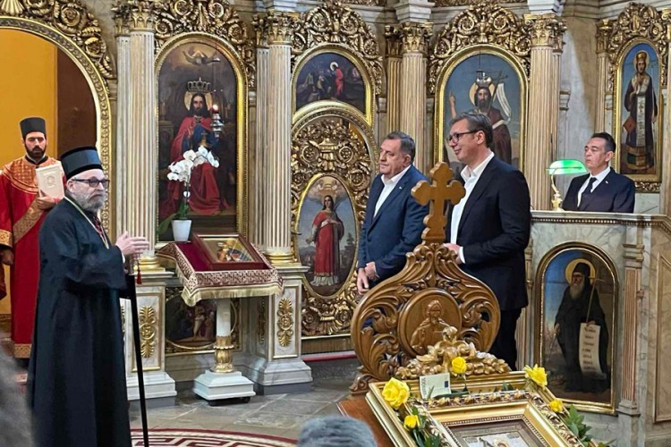 Dodik i Vučić posjetili crkvu Svetog Đorđa u Budimpešti