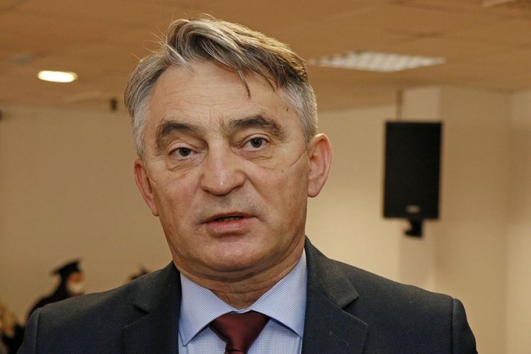 Komšić poručio Dodiku: To je krivično djelo pobune