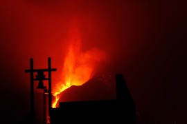 Vulkan na La Palmi izbacuje blokove lave veličine zgrade