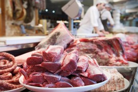 Na farmi meso jeftino, a u prodavnicama preskupo
