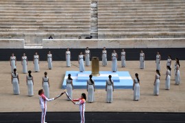 Peking preuzeo olimpijsku baklju