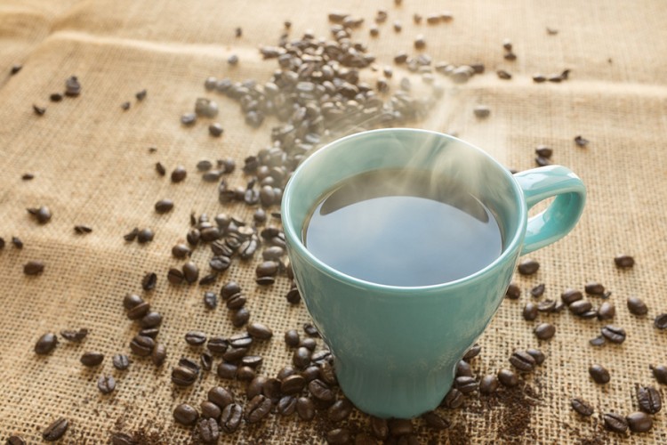 Zamijenite kafu sa 6 prirodnih napitaka i probudite organizam