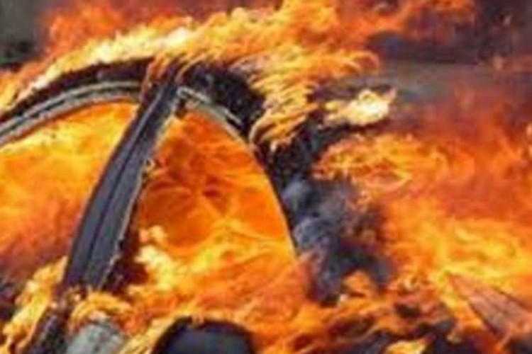 Zapaljen automobil u Tesliću