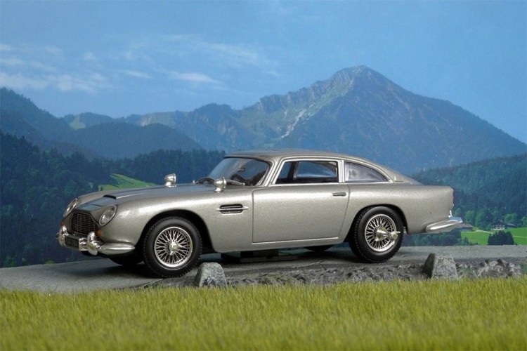 Pogledajte sve Aston Martine koje je Džejms Bond vozio